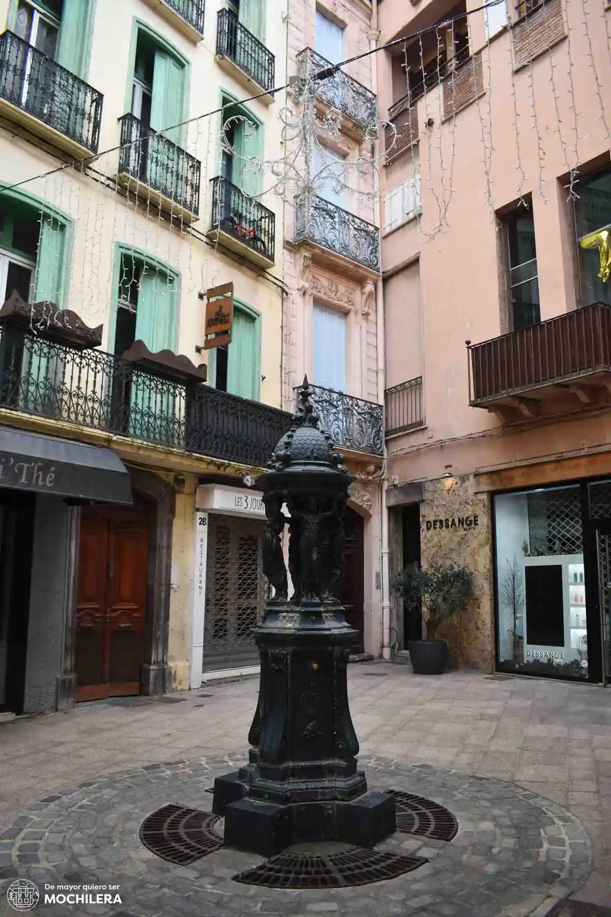 Rue des Trois Journées, Perpignan