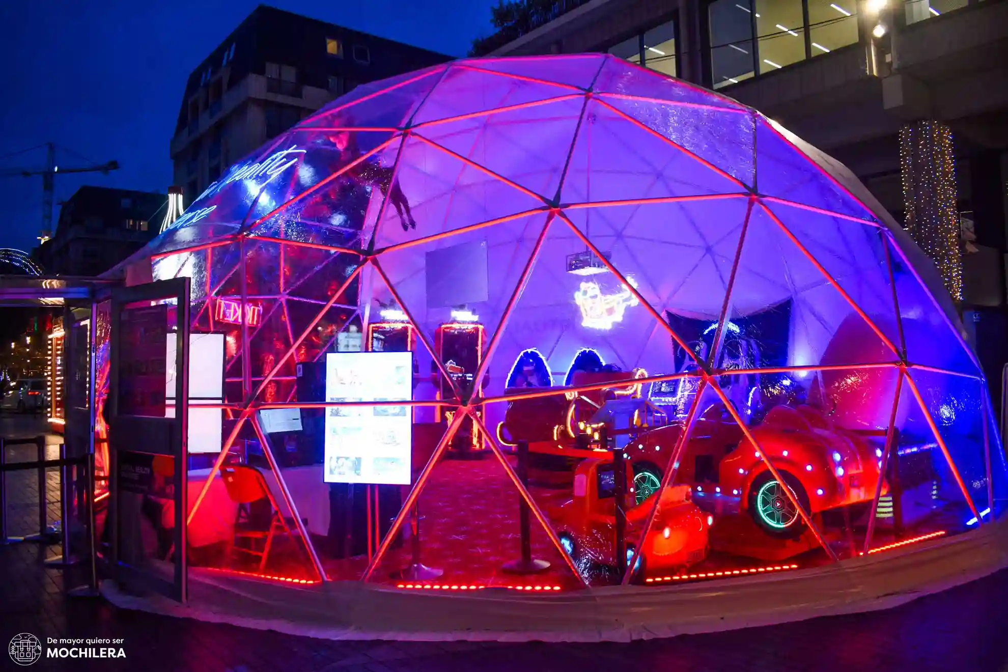 Realidad virtual en la Place de la Brouckère, Bruselas