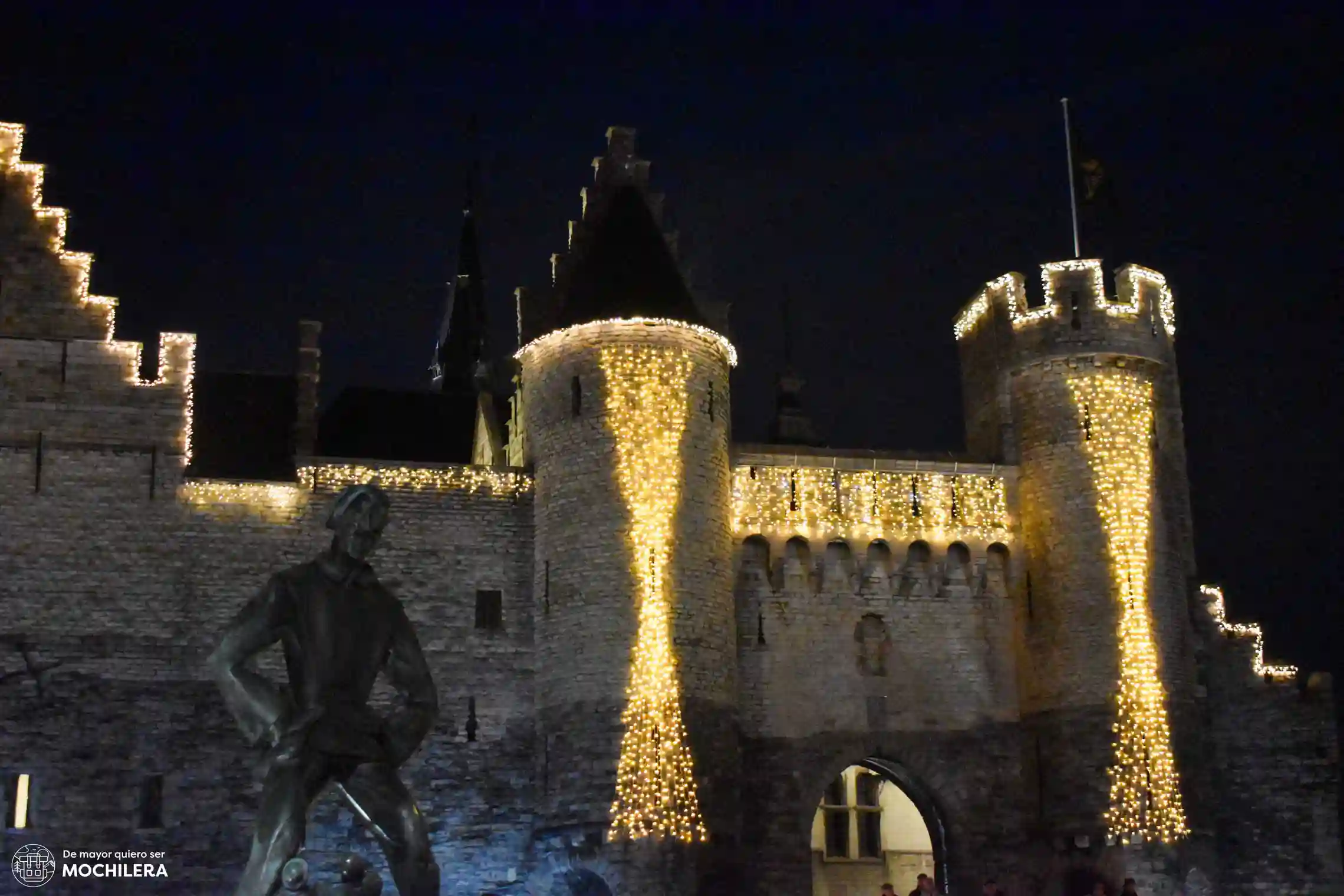 Castillo Steen en Navidad, Amberes