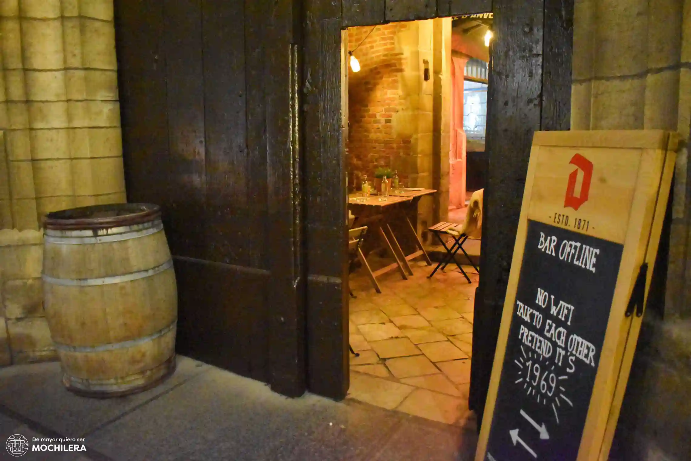 Bar Offline en el Castillo Steen de Amberes