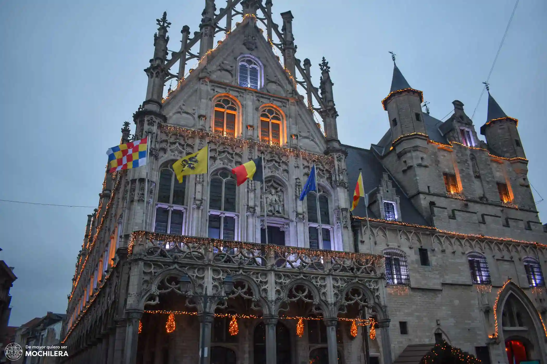 Grote Markt de Malinas en Navidad