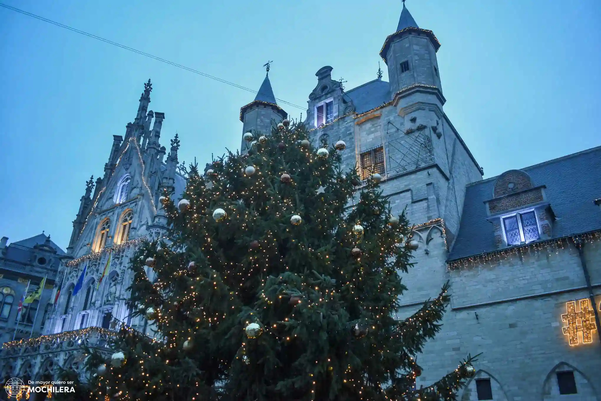 Grote Markt de Malinas en Navidad
